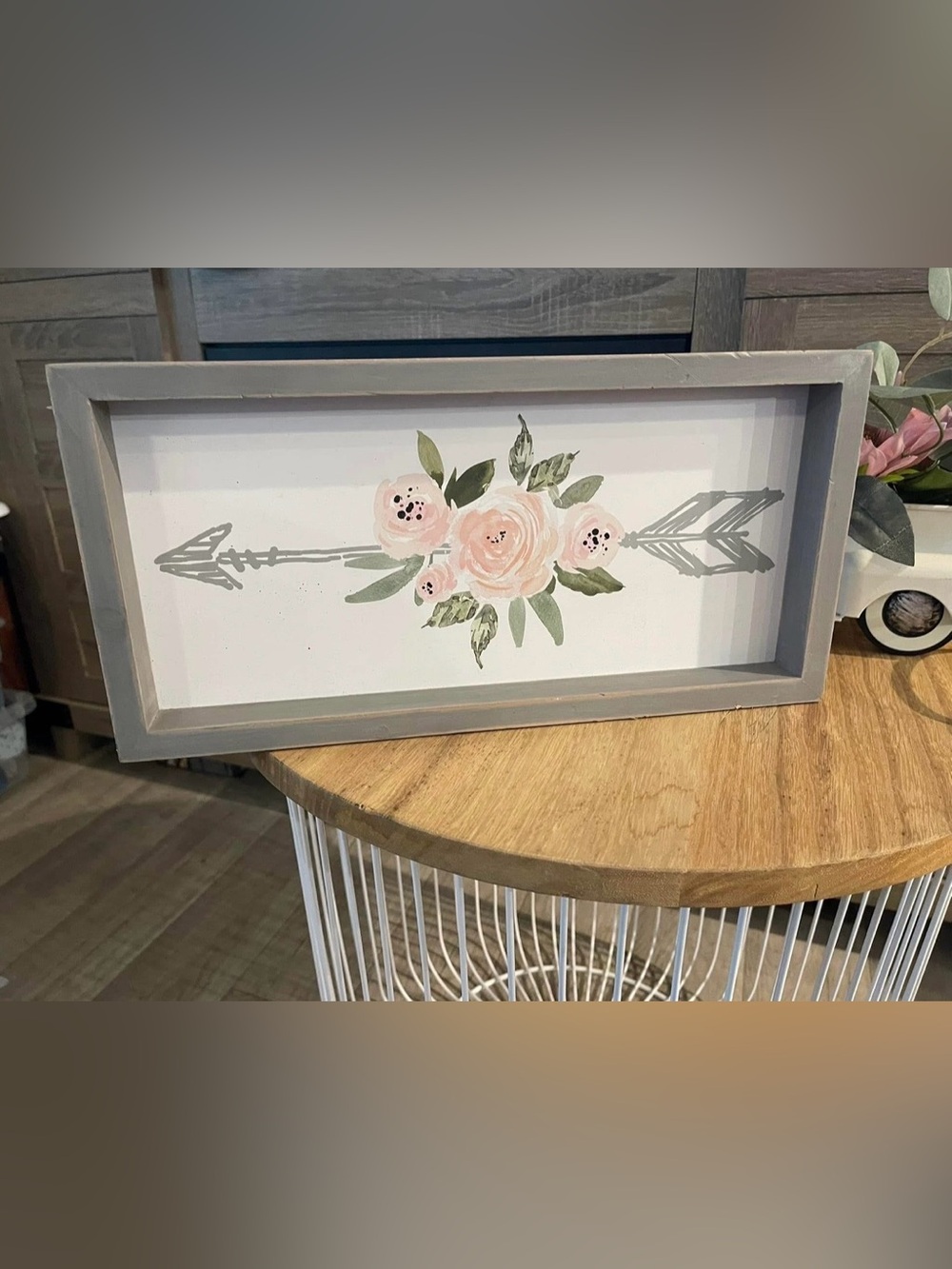 Floral Arrow Wall Art - Pink Roses Home Wall Decor never used